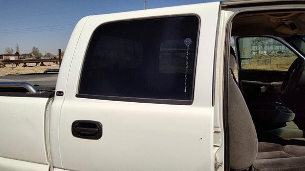 2005 GMC Sierra Rear Door RH White 50U — photo 6