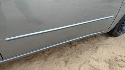 07-09 Nissan Sentra Passenger Right Front Moulding From Door Trim Strip Gray K36