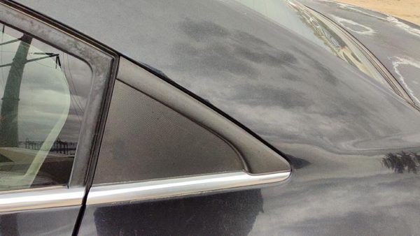 2011 Chevy Cruze Quarter Panel Moulding LH Driver Left Rear On OEM Black Gar — photo 2