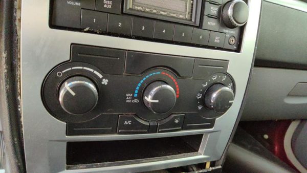 2008-2010 Dodge Charger Temperature Control Module In Dash Heater Ac Head Unit — photo 2