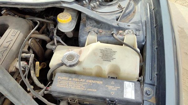 2000-2003 Chrysler 300M Coolant Reservoir Radiator Overflow Tank Bottle Oem — photo 1