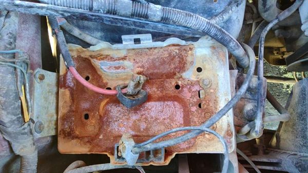1991 Ford F150 Battery Tray 5.0L — photo 2