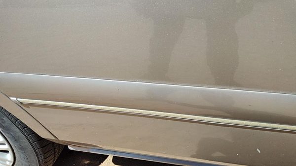 97-01 Century Passenger Right Rear Moulding From Door Back Trim Strip Gold 49U — photo 4