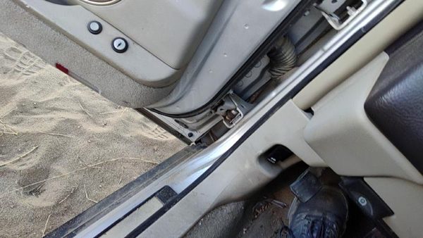 1998-2011 Lincoln Town Car Driver Left Lower Kick Trim Panel Oem Gray — photo 5