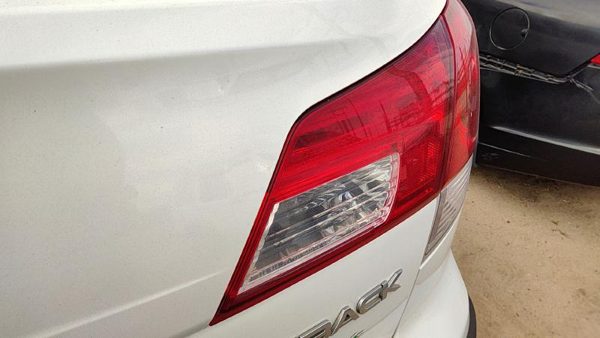 2010-2014 Subaru Legacy Outback Passenger Right Inner Tail Light Brake Lamp Rear — photo 3