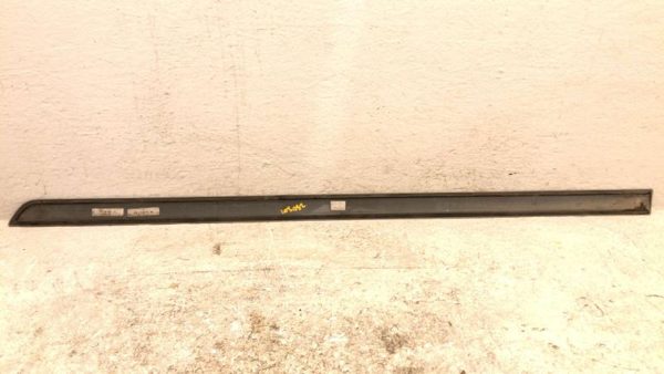 10-14 Legacy Outback Passenger Right Front Upper Moulding From Door Trim Strip 7 — photo 11