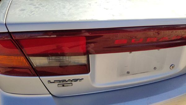 2000-2004 Subaru Legacy Center Middle Tail Light Brake Trunk Lamp Oem Rear — photo 6