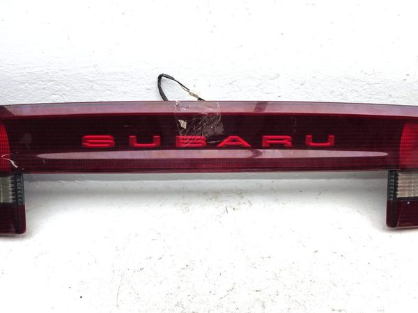 2000-2004 Subaru Legacy Center Middle Tail Light Brake Trunk Lamp Oem Rear — photo 7