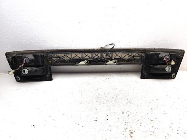 2000-2004 Subaru Legacy Center Middle Tail Light Brake Trunk Lamp Oem Rear — photo 8