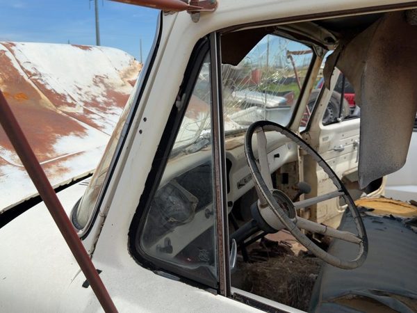 67-72 Ford F350 Driver Left Front Vent Window Small Door Glass With Frame Oem — photo 1