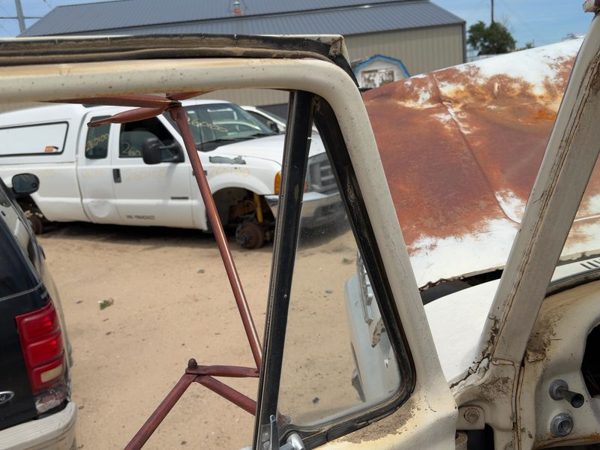 67-72 Ford F350 Driver Left Front Vent Window Small Door Glass With Frame Oem — photo 2