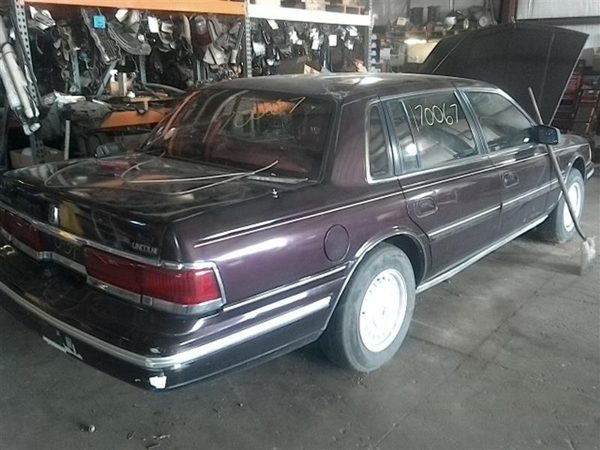 1991 Lincoln Continental — vehicle photo 8