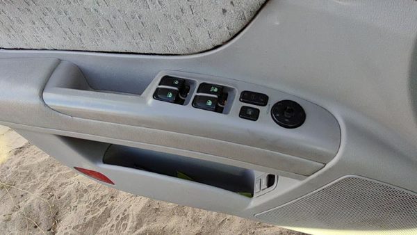 2006-2008 Hyundai Sonata Driver Left Front Power Window Master Control Switch — photo 3