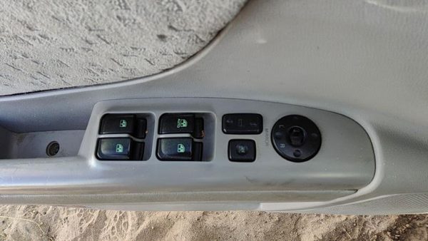 2006-2008 Hyundai Sonata Driver Left Front Power Window Master Control Switch — photo 4