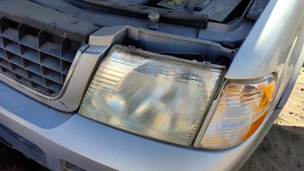 2002 Ford Explorer Headlamp Assembly LH — photo 5