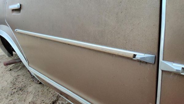 78-83 Malibu Passenger Right Rear Moulding From Door Back Trim Strip Tan 4 Door — photo 3