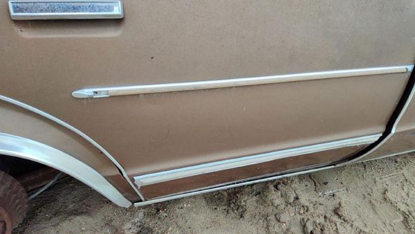 78-83 Malibu Passenger Right Rear Moulding From Door Back Trim Strip Tan 4 Door — photo 1