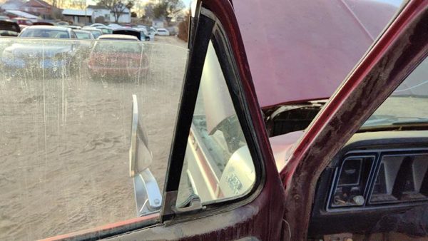1975-1979 Ford F150 Driver Left Front Vent Window Small Door Glass With Frame — photo 5