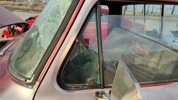 1975-1979 Ford F150 Driver Left Front Vent Window Small Door Glass With Frame — photo 2