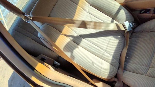 1984-1987 Ford Tempo Passenger Right Front Seat Belt Retractor Oem Shoulder Tan — photo 2