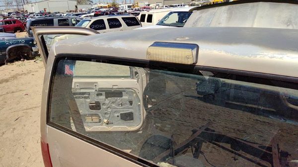 88-93 Gmc Sierra 2500 Third Brake Light Middle Lamp Oem — photo 5