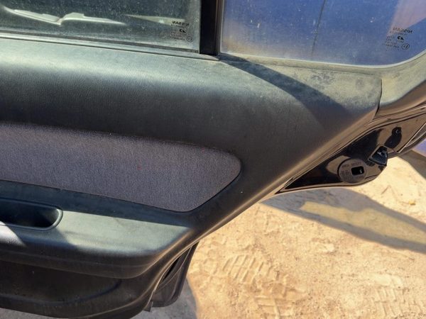 95-97 Maxima Passenger Right Rear Door Trim Panel With Switches Sedan Gxe Black — photo 3