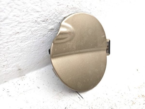 07-09 Suzuki Grand Vitara Xl-7 Fuel Tank Door With Hinge Gas Lid Oem Filler Gold — photo 7