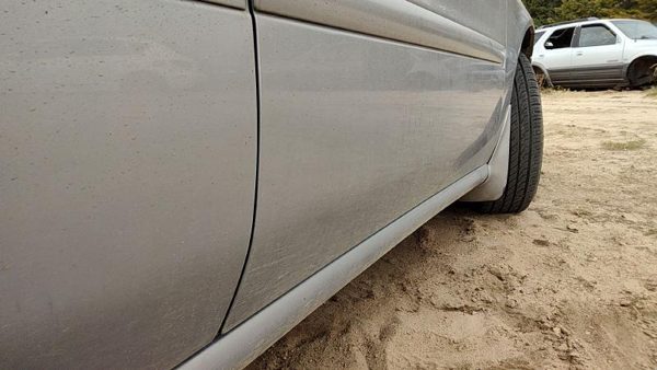 2000 Chevrolet Malibu Front Door RH 17U Silvermist — photo 5