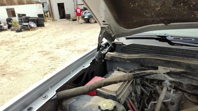 2015 Chevy Silverado 1500 Hood Hinge RH Gan Silver