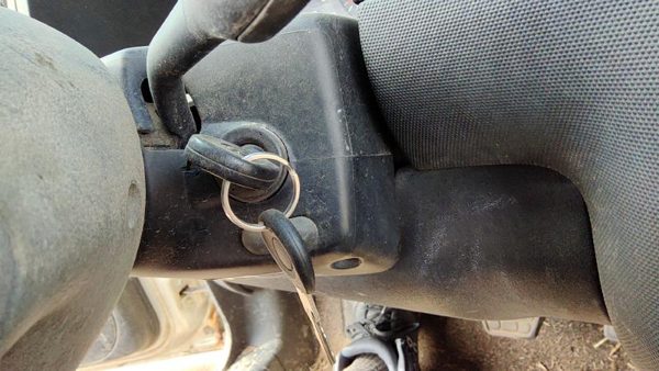 93-01 Cabrio Convertible Ignition Switch Assembly With Key Electrical At — photo 2