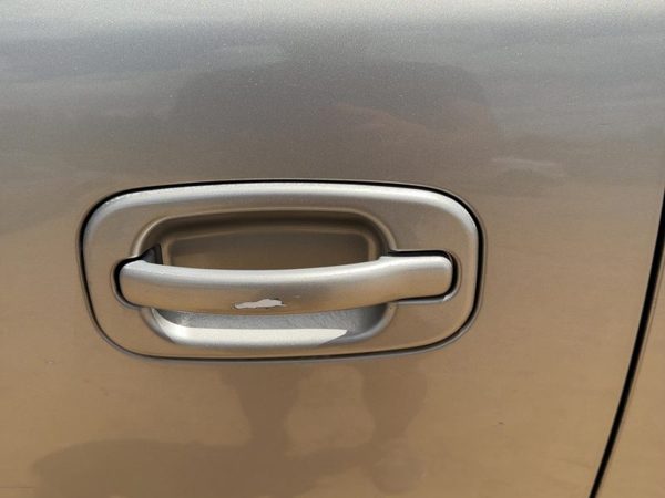 00-06 Chevy Suburban Driver Left Rear Outside Door Handle Oem Back Pewter 11U — photo 3