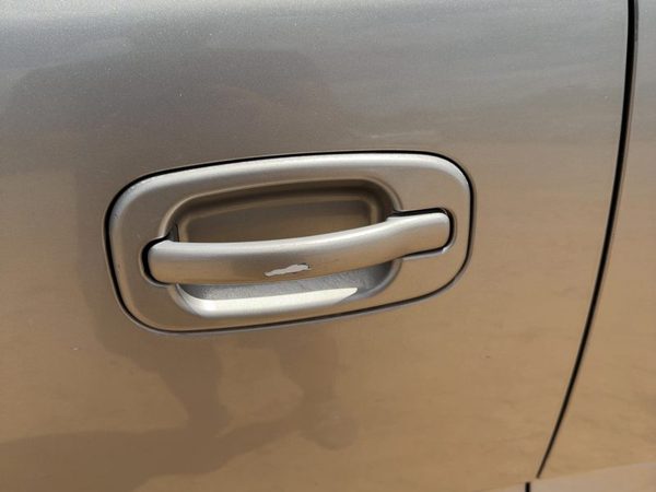 00-06 Chevy Suburban Driver Left Rear Outside Door Handle Oem Back Pewter 11U — photo 4