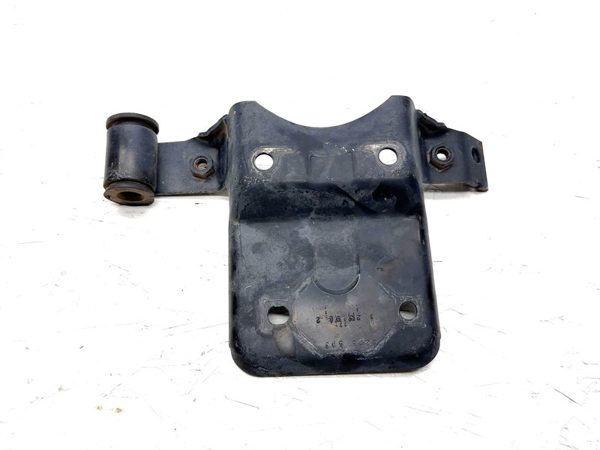 98-02 Ram 1500 Transfer Case Mount Bracket With Bushing Oem 4X4 52058593Ab — photo 1
