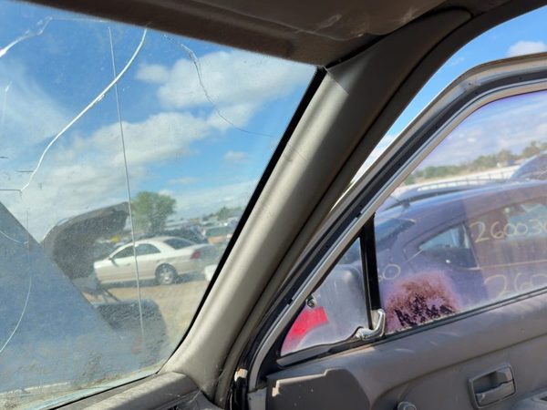 1988-1995 Isuzu Pup Passenger Right A Pillar Trim Windshield Post Panel Oem Gray — photo 4