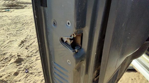 80-91 F250 Pickup Driver Left Front Door Latch With Rods/Cables Oem — photo 4