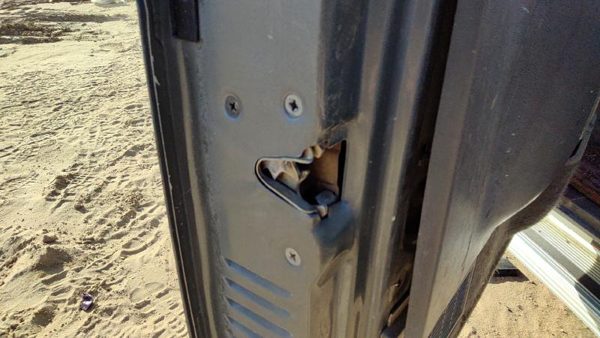 80-91 F250 Pickup Driver Left Front Door Latch With Rods/Cables Oem — photo 3