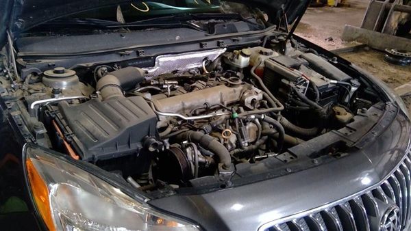 2011 Buick Regal — vehicle photo 3