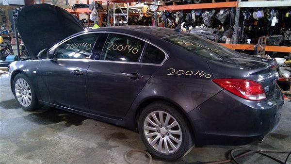2011 Buick Regal — vehicle photo 7