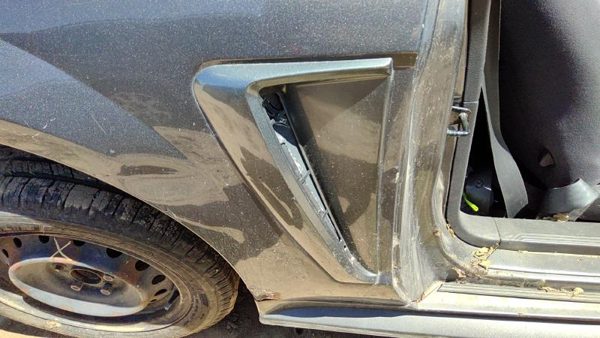 99-04 Mustang Passenger Right Rear Moulding On Quarter Panel Oem Shadow Gray Cx — photo 2