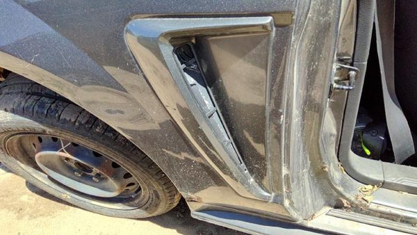 99-04 Mustang Passenger Right Rear Moulding On Quarter Panel Oem Shadow Gray Cx — photo 3