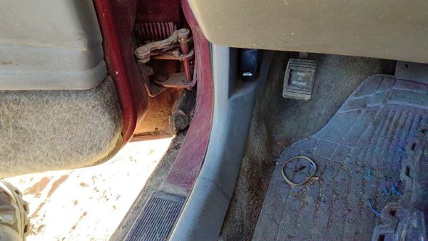 96-99 Olds 88 Driver Left Lower Sill Step Moulding Trim Panel Oem Gray — photo 2
