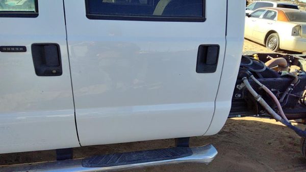 2015 Ford F250 Rear Door LH White Z1 — photo 4