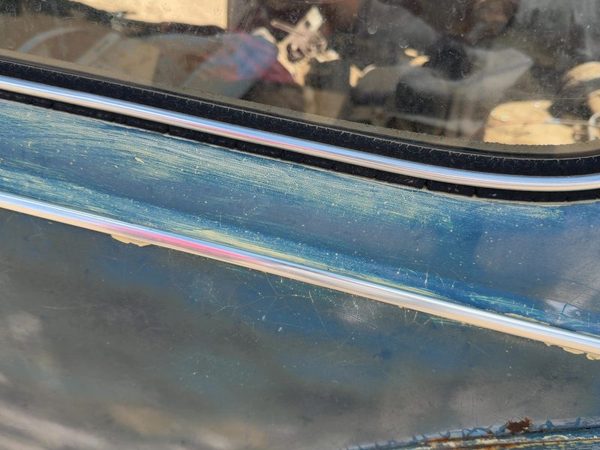 1971 Vw Super Beetle Driver Left Rear Moulding On Quarter Panel Oem — photo 2