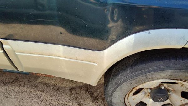 1996 97 Suzuki Sidekick Driver Left Rear Moulding From Door Oem Back Trim Strip — photo 2