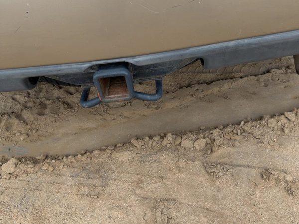 2004-2007 Buick Rainier Trailer Receiver Hitch Factory Mount Oem — photo 1