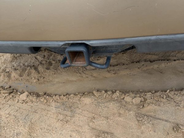 2004-2007 Buick Rainier Trailer Receiver Hitch Factory Mount Oem — photo 2
