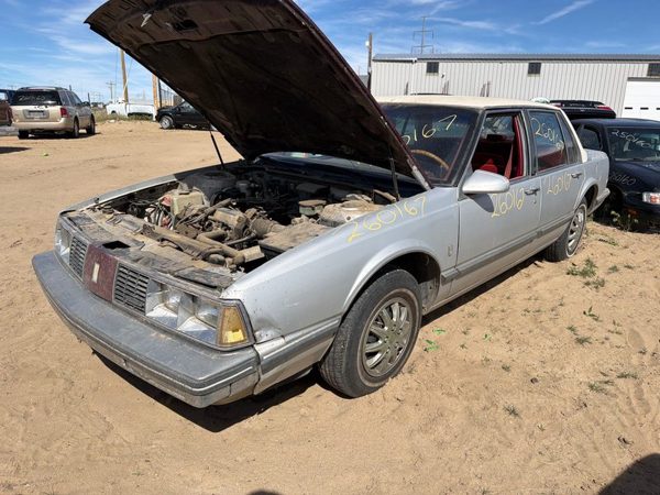 1986 Oldsmobile Delta 88 — vehicle photo 1