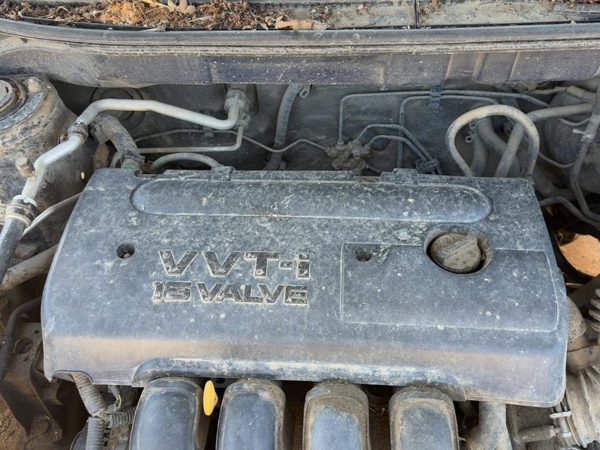 2003-2006 Toyota Matrix Xr Engine Cover Top Plastic Shield Oem 1.8L 1713688601 — photo 2