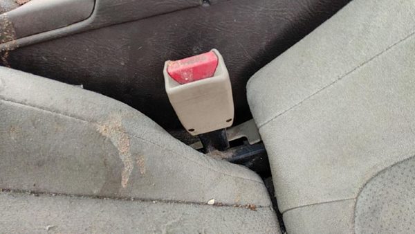 2001-2003 Nissan Maxima Driver Left Front Seat Belt Buckle Receiver Oem Tan — photo 1