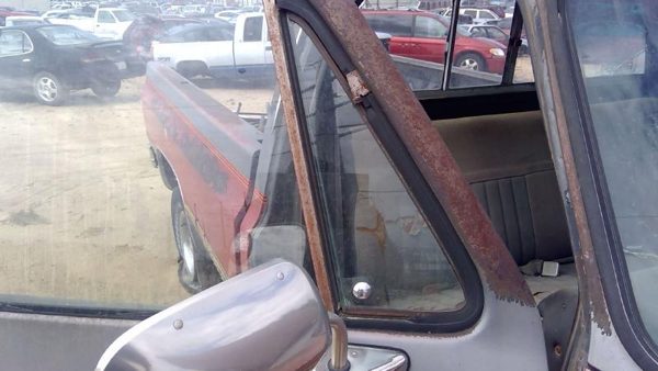 73-87 Sierra K10 1500 Passenger Right Front Vent Window Small Door Glass W Frame — photo 2